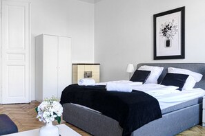 1 室のベッドルーム、WiFi、ベッドシーツ