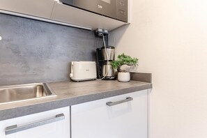 Interior - Cozy 1BR+1LV Apt. Steps Away from Reumannplatz U1 (Wien)