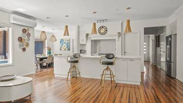 Family House, Garden View | Private kitchen | Full-size fridge, microwave, oven, coffee/tea maker