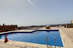 Outdoor pool - APARTMENT WITH SEA VIEWS (Tamraght)