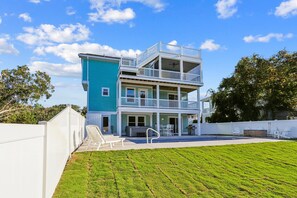 Exterior - 4920- Stress Less ll, Enjoy Pool, Hot Tub, Sun Deck and Rec Room in Kitty Hawk (Kitty Hawk)