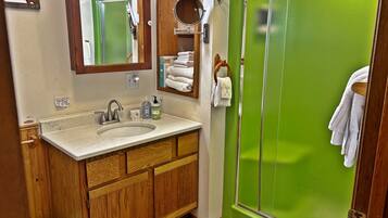 Shower, towels