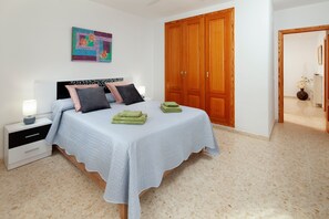 1 Schlafzimmer, Bügeleisen/Bügelbrett, kostenloses WLAN, Bettwäsche