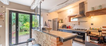 Holiday Home "Ville Moizo" with Private Garden & Wi-Fi