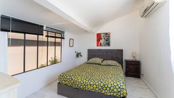 2 bedrooms, bed sheets