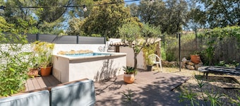 Holiday Home 'Loft Des Cigales' with Private Pool and Private Terrace