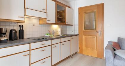 Apartment 'Mayr Apartments Sechs' with Mountain View, Balcony and Wi-Fi