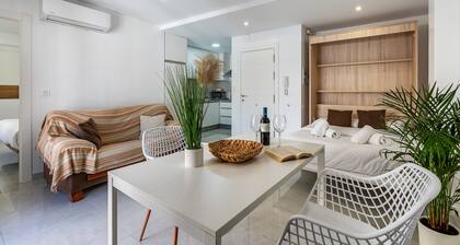 Apartment 'Alojamiento Privilegio de Alcalá' with Balcony, Wi-Fi and Air Conditioning