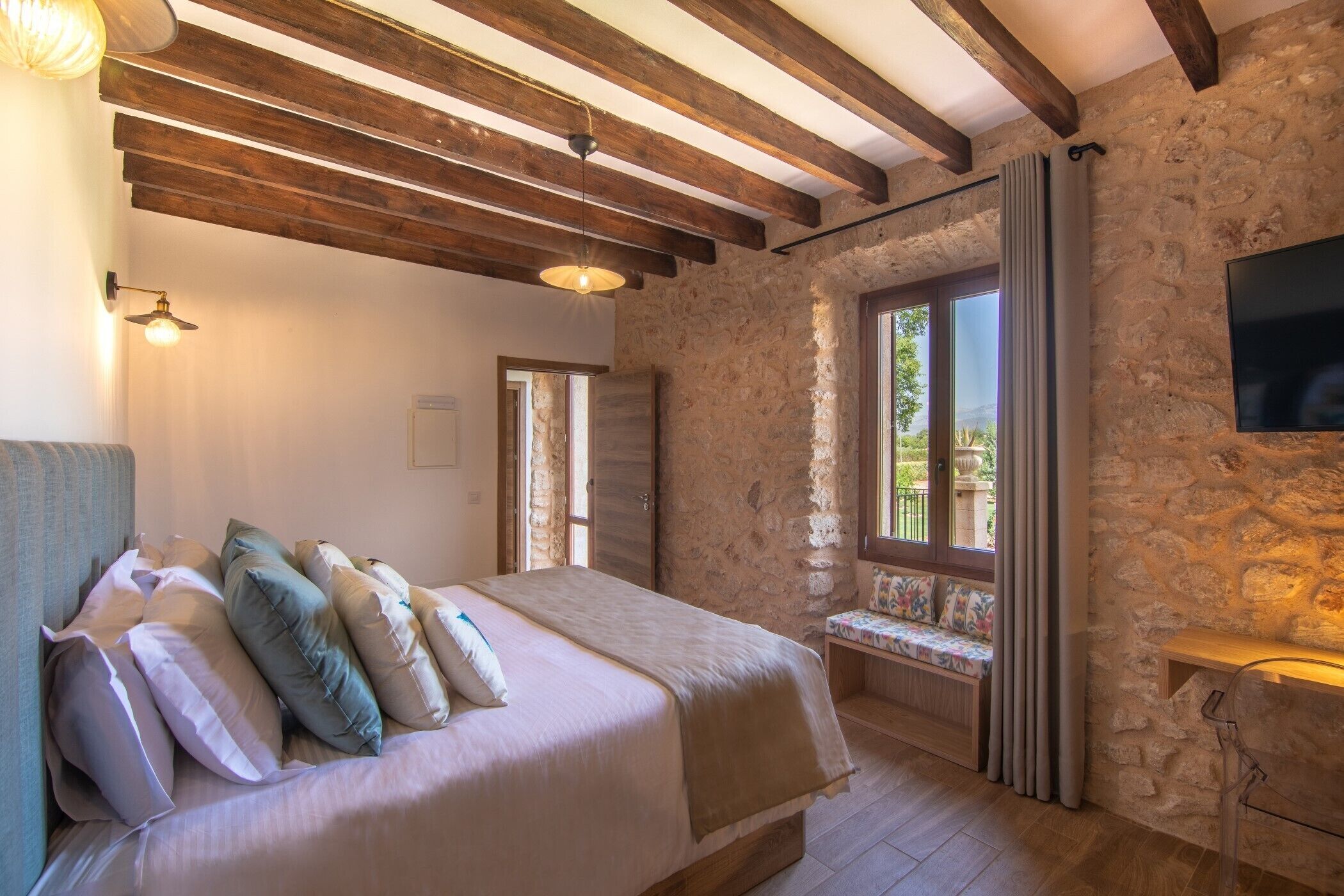 8 slaapkamers, gratis wifi, beddengoed