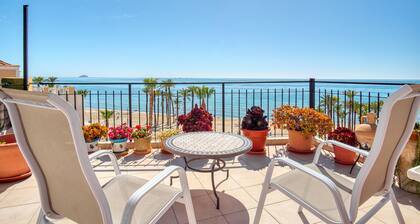 Maison de vacances 'Casa Amarilla Del Mar P3y4' avec vue sur la mer, Wi-Fi et climatisation