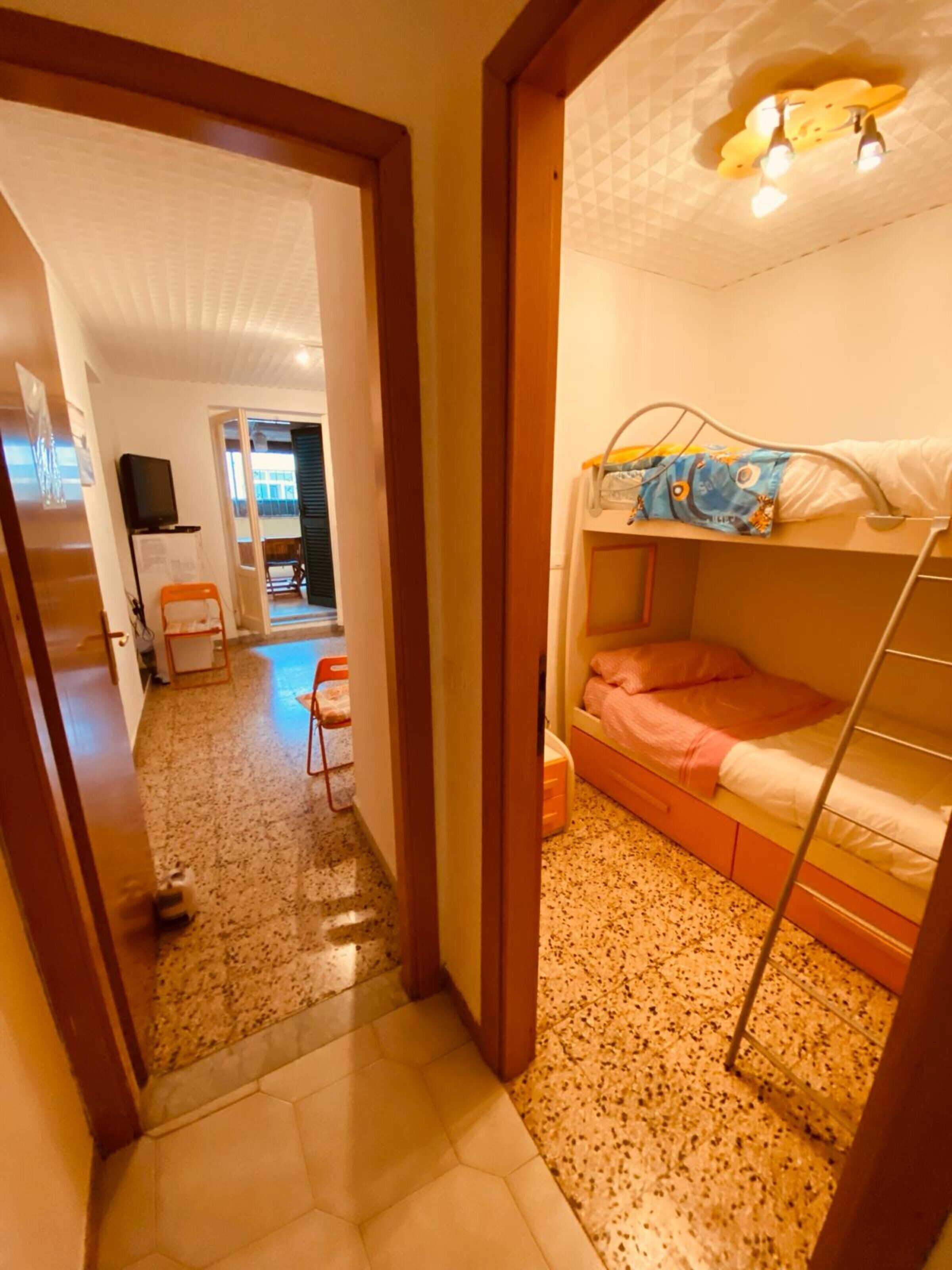 2 chambres, fer et planche à repasser, Wi-Fi gratuit, draps fournis