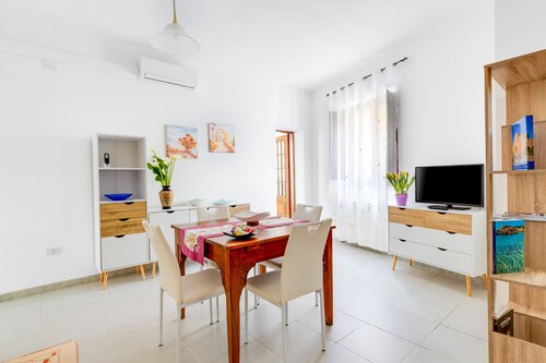 Apartment 'Casa Miriam' with Private Terrace and Air Conditioning