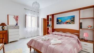 2 Schlafzimmer, Bügeleisen/Bügelbrett, kostenloses WLAN, Bettwäsche