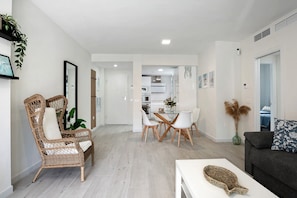 Interior - Family Apartment 'Coral' with Private Pool, Wi-Fi and Air Conditioning (Conil de la Frontera)