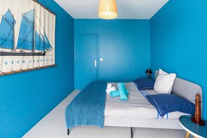 8 bedrooms, iron/ironing board, free WiFi, bed sheets
