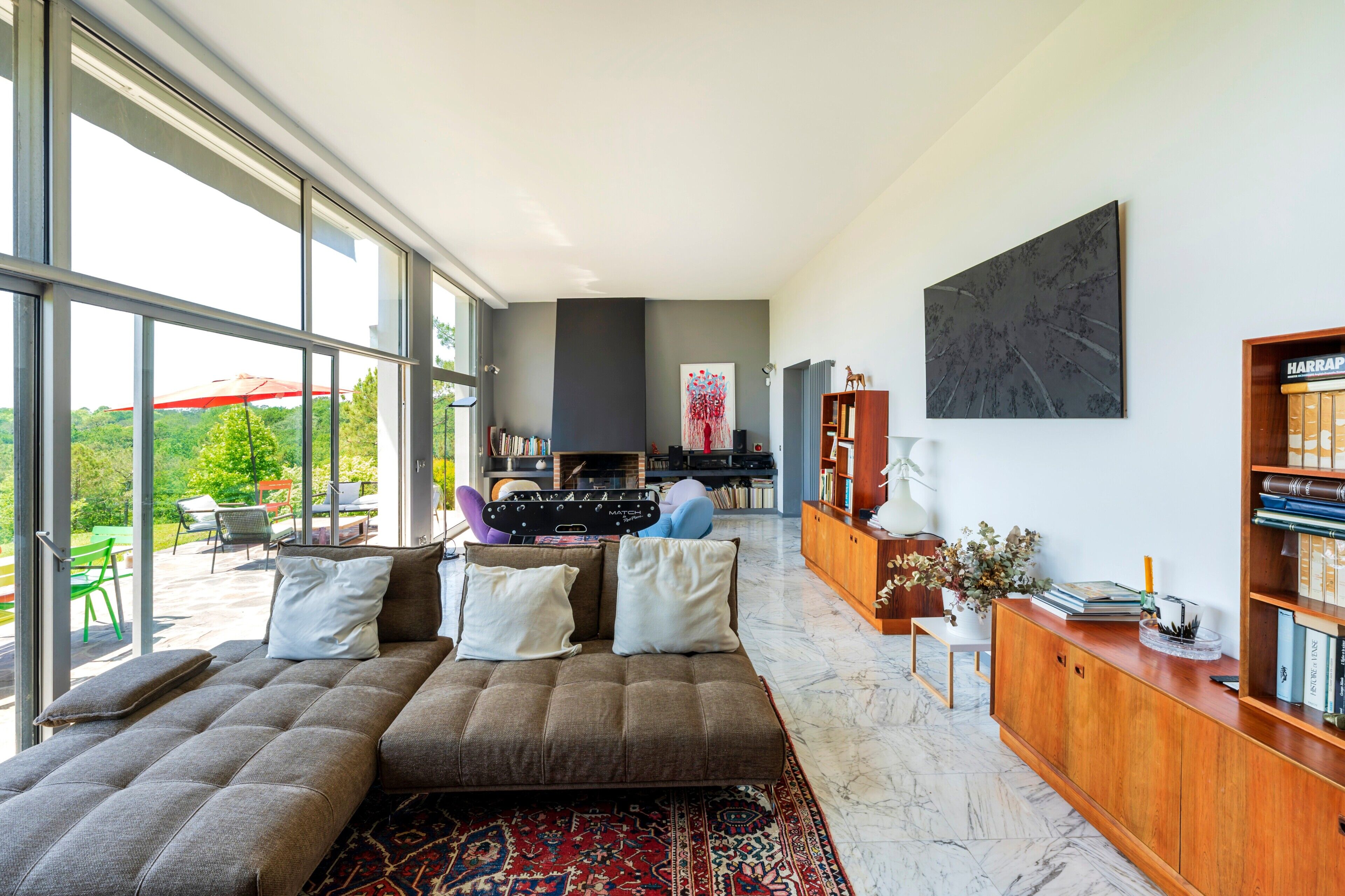 TV, fireplace, video games, DVD player