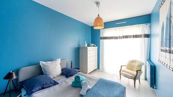 8 bedrooms, iron/ironing board, free WiFi, bed sheets