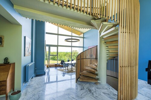 Holiday Home 'Espace, Luxe, Calme Et Nature' with Mountain View and Air Conditioning