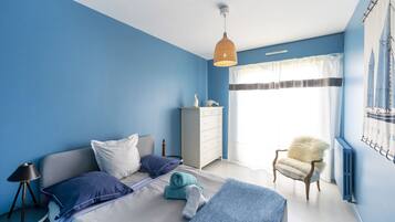 8 bedrooms, iron/ironing board, free WiFi, bed sheets