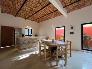 Dining - Beautiful 2 Bedrooms, A/C, WiFi Street level in San Pancho (San Francisco)
