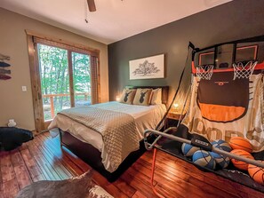 3 bedrooms, free WiFi, bed sheets