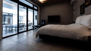 Premium Villa, 2 Bedrooms, Non Smoking, Sauna | 1 bedroom, premium bedding, down comforters, pillowtop beds