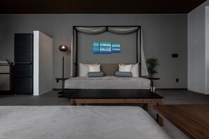 55-inch Smart TV with cable channels - CLASS THE FIRST (Miyakojima)