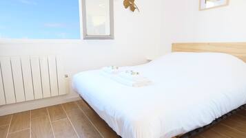 1 chambre, fer et planche à repasser, Wi-Fi, draps fournis