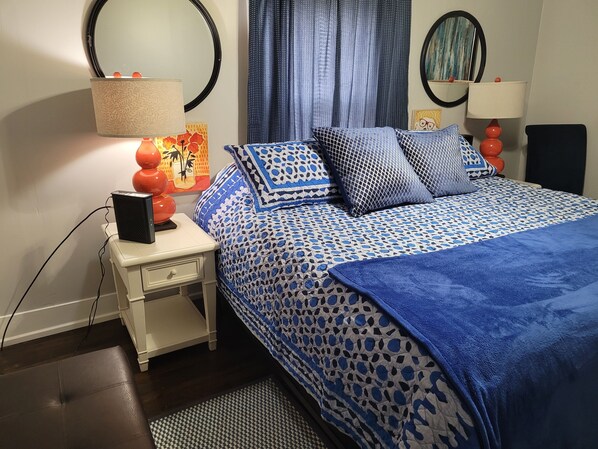 4 habitaciones, escritorio, tabla de planchar con plancha y wifi gratis 