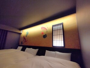 City Room, 1 Bedroom | 1 bedroom, desk, blackout drapes, soundproofing