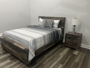 7 Schlafzimmer, Bügeleisen/Bügelbrett, WLAN, Bettwäsche