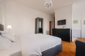 Iron/ironing board, WiFi, bed sheets - Plac Konstytucji Studio (Warszawa)