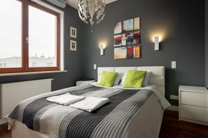 2 habitaciones, tabla de planchar con plancha, wifi y ropa de cama 