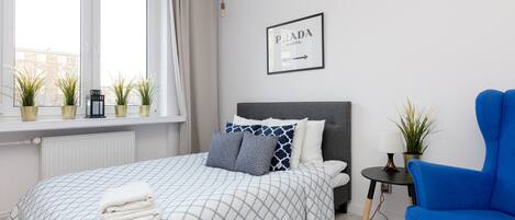 2 bedrooms, iron/ironing board, WiFi, bed sheets