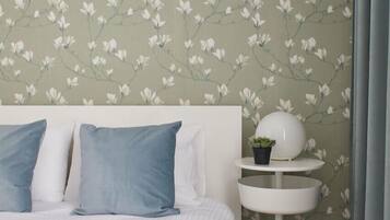 1 habitación, tabla de planchar con plancha, wifi y ropa de cama