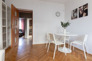 Dining - Saska Kępa Modern Apartment (Warszawa)