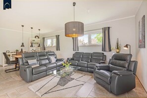 Imagen sin descripción, 4 de 42, botón