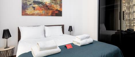 1 室のベッドルーム、アイロン / アイロン台、WiFi、ベッドシーツ