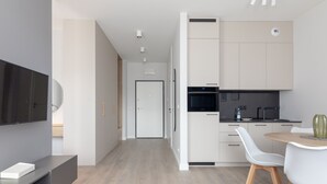 Dining - Warsaw Spire Stylish Apartment (Warszawa)