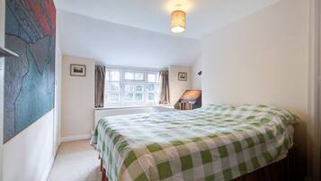 2 chambres, fer et planche Ă repasser, Wi-Fi, draps fournis