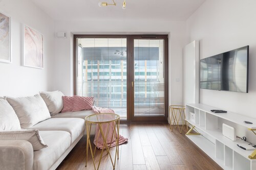 Burakowska Pastel Elegant Apartment