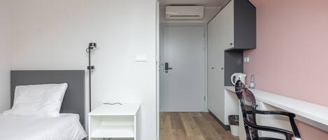 WiFi、ベッドシーツ