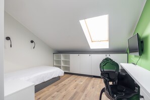 Iron/ironing board, WiFi - ĄĘ Hostel Nowy Świat (Warszawa)