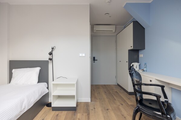 Fer et planche à repasser, Wi-Fi, draps fournis