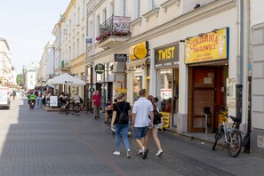 Exterior - Aparthotel Esencja Warszawy 13 NowyŚwiat (Warszawa)