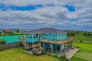 Exterior - Fly Away to Sea Bird, Life is Better in Flip-Flops (Galveston)