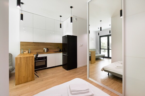 Bügeleisen/Bügelbrett, WLAN, Bettwäsche