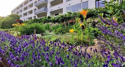 Green District 2BR AirConditioned P