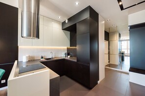 Réfrigérateur, four, plaque de cuisson, lave-vaisselle