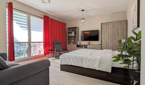 1 bedroom, iron/ironing board, WiFi, bed sheets